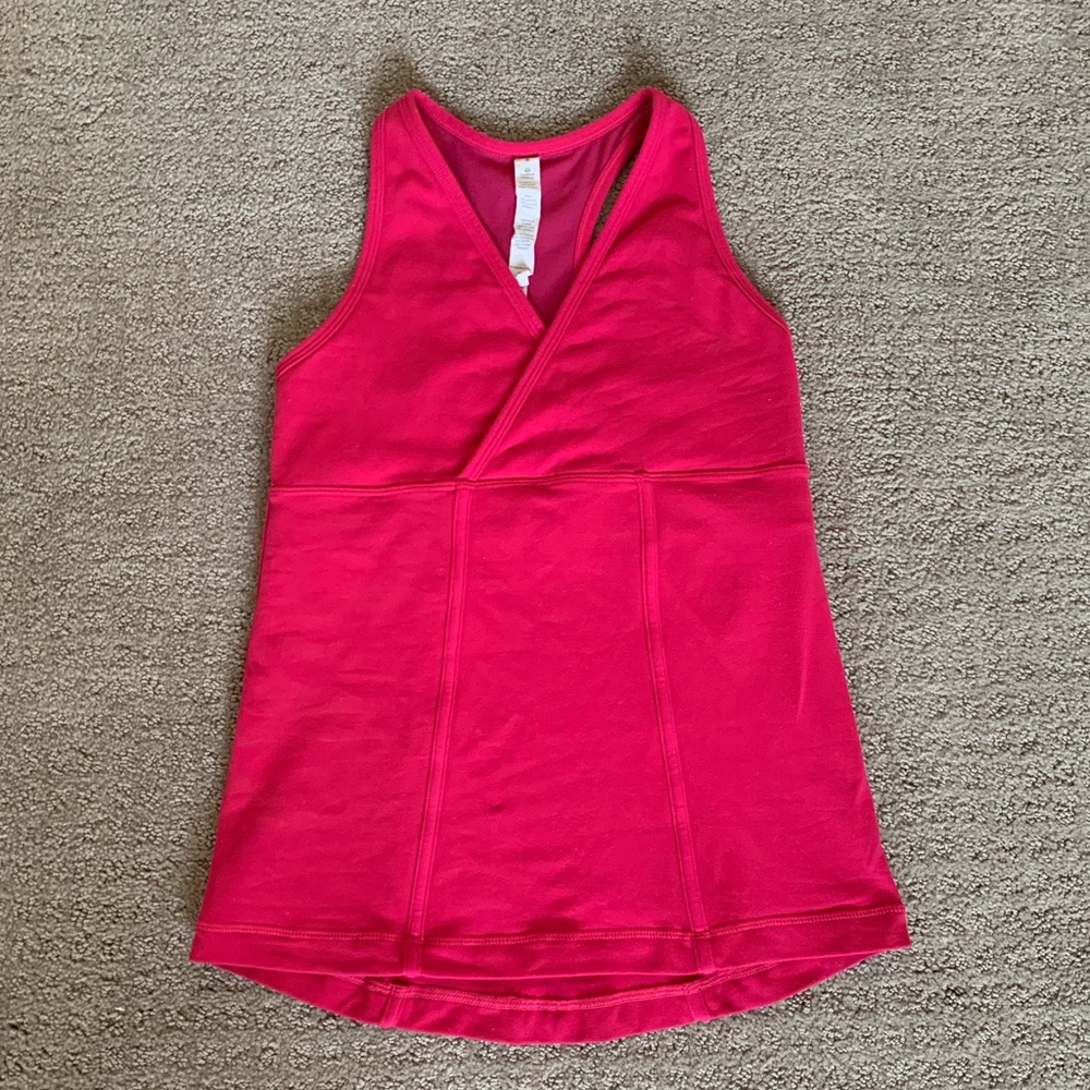 Lululemon pink workout tank